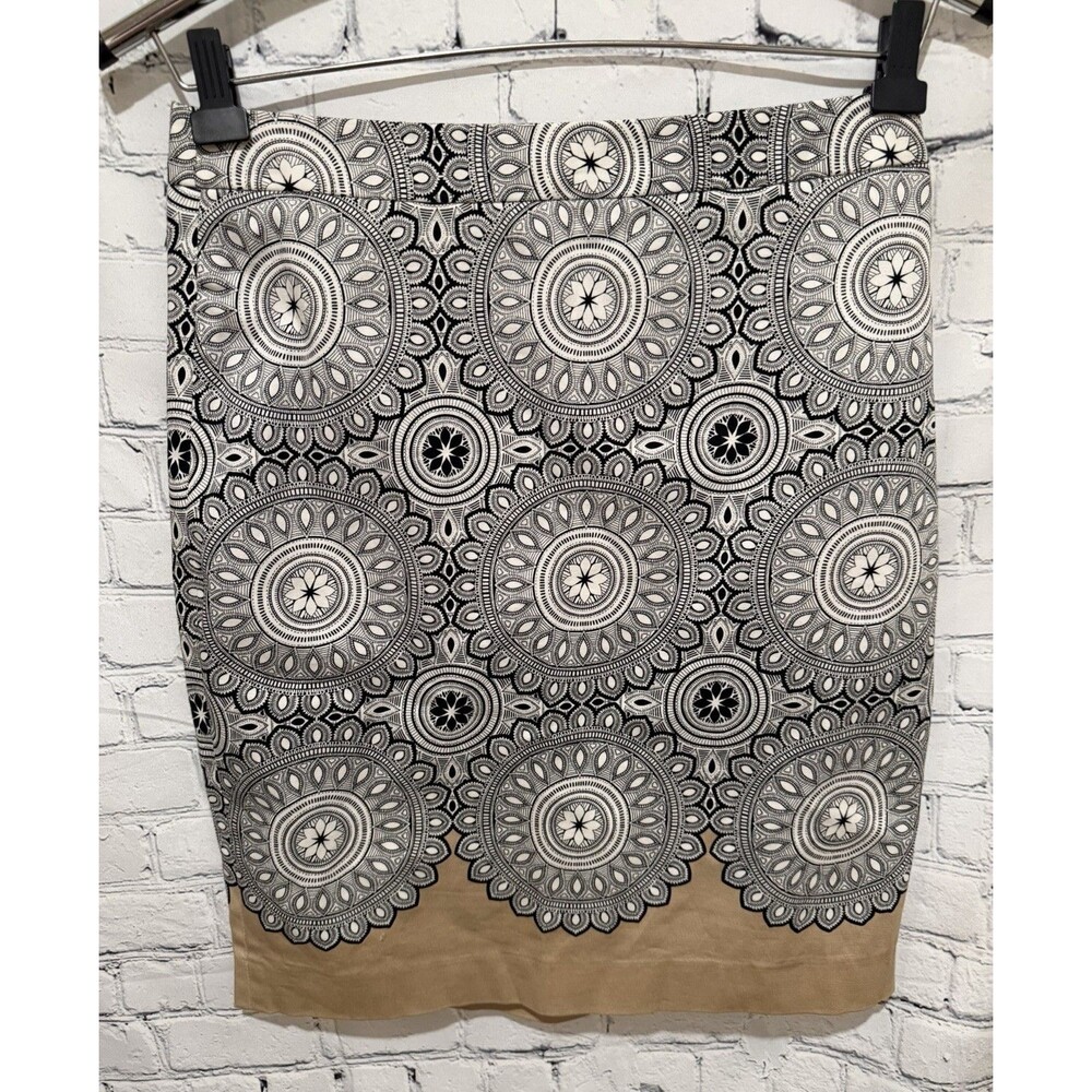 The Limited Women Skirt Black Medallions Beige, Stretch Cotton Lined Size 6